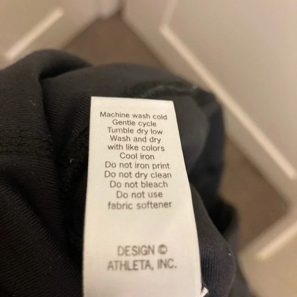 ATHLETA Sz M Straight Leg Leggings Activewear Workout Yoga Run - Picture 7 of 9